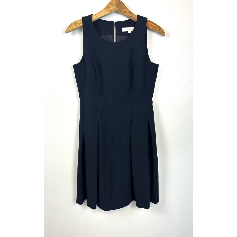 Ann Taylor LOFT Navy Sleeveless Sheath‎ Dress Size 4 Career Classic Pleated